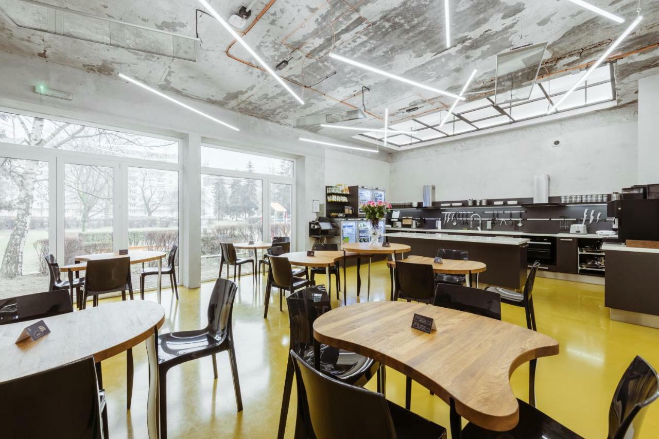 Smarthotel Nezvalova Archa Olomouc Dış mekan fotoğraf